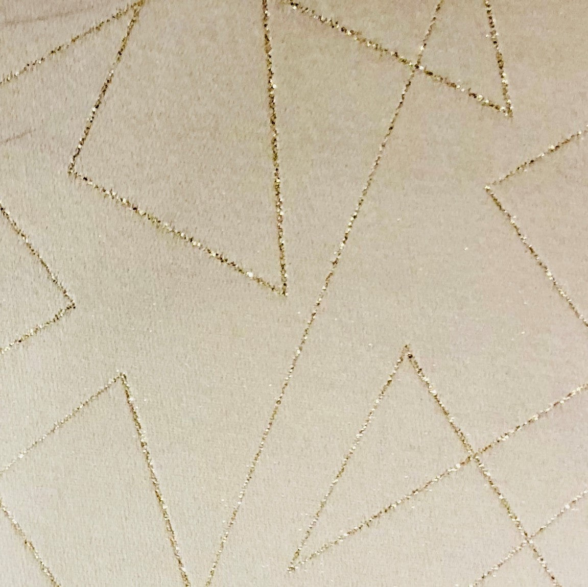 82233273
